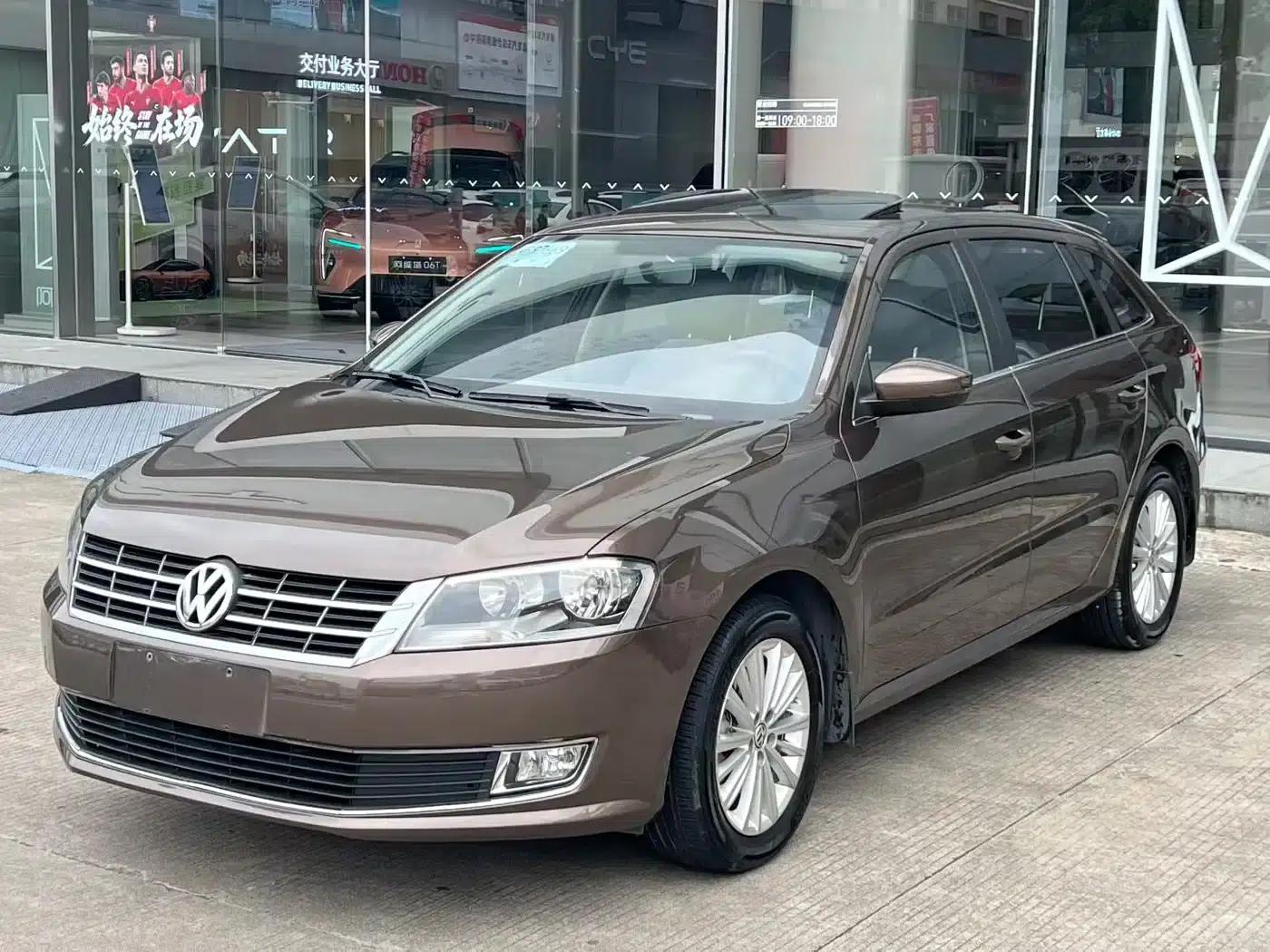 Lavida Gran Turismo 2013 1.4TSI Automatic Comfort Model — миниатюра 1