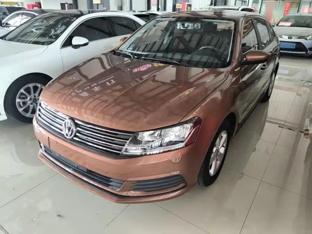 Lavida Gran Turismo 2015 1.6L Automatic Fashion Edition — миниатюра 1