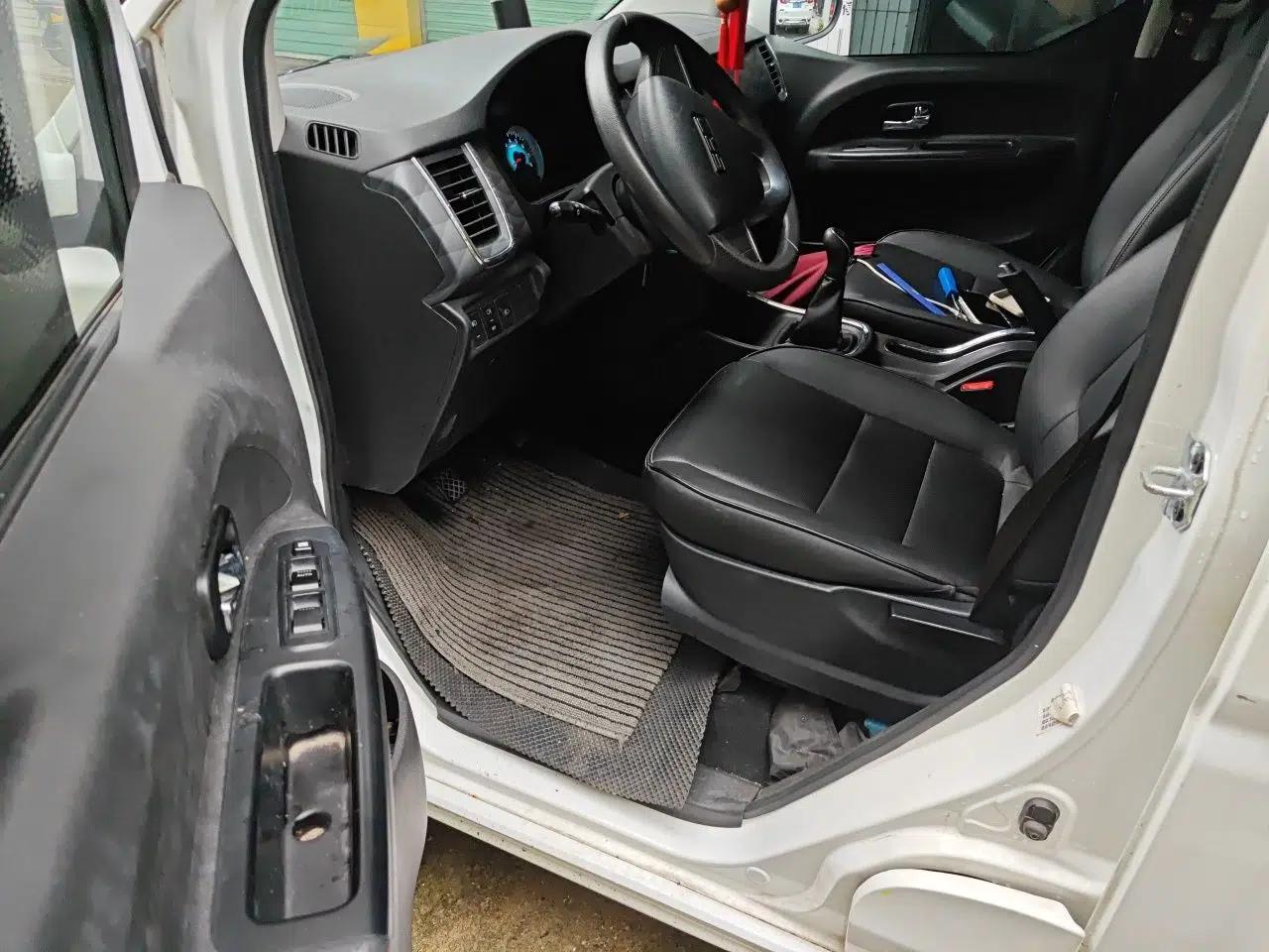 Jinbei Gold Hiace 2021 1.5L Passenger Van Travel Lion 6-Seater — миниатюра 16