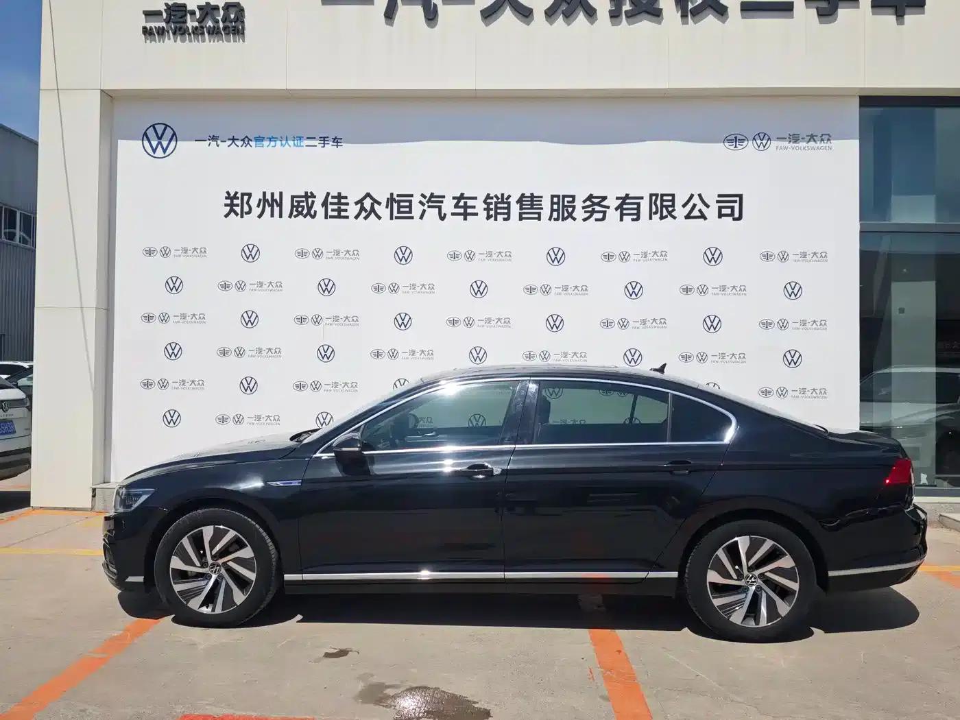 2022 Volkswagen Passat PHEV GTE Luxury Edition — миниатюра 7