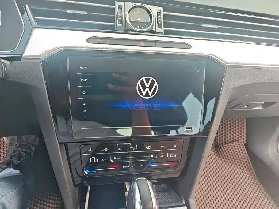 2020 Volkswagen Passat PHEV GTE Luxury Edition — миниатюра 13