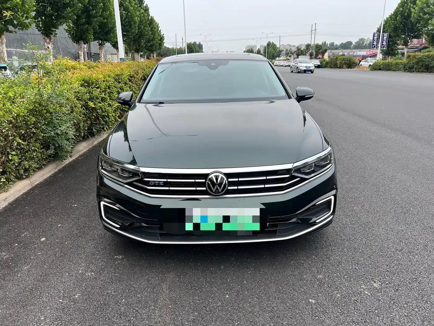 2020 Volkswagen Passat PHEV GTE Premium — миниатюра 3