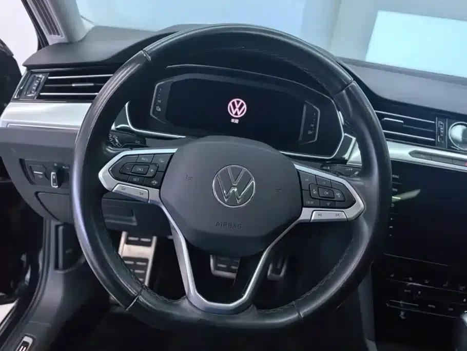 2022 Volkswagen Passat PHEV GTE Luxury Edition — миниатюра 15