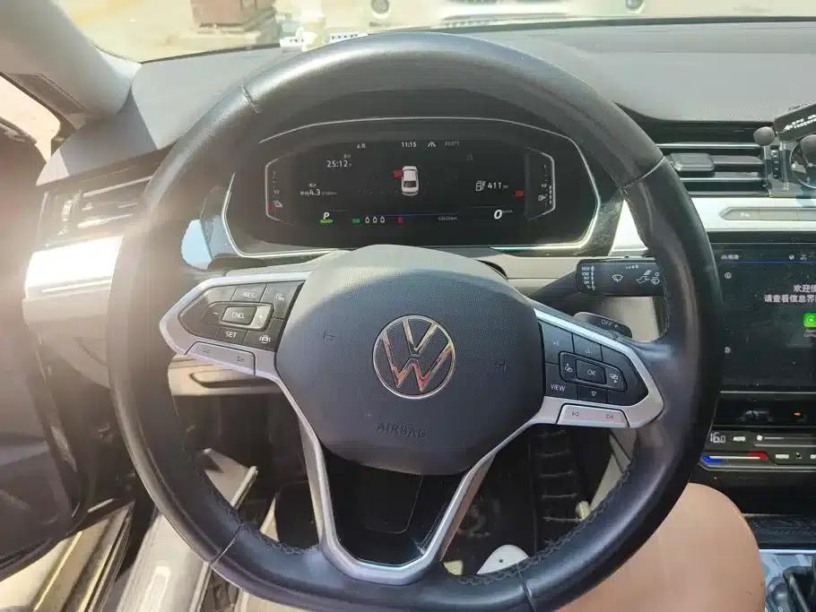 2022 Volkswagen Passat PHEV GTE Luxury Edition — миниатюра 15