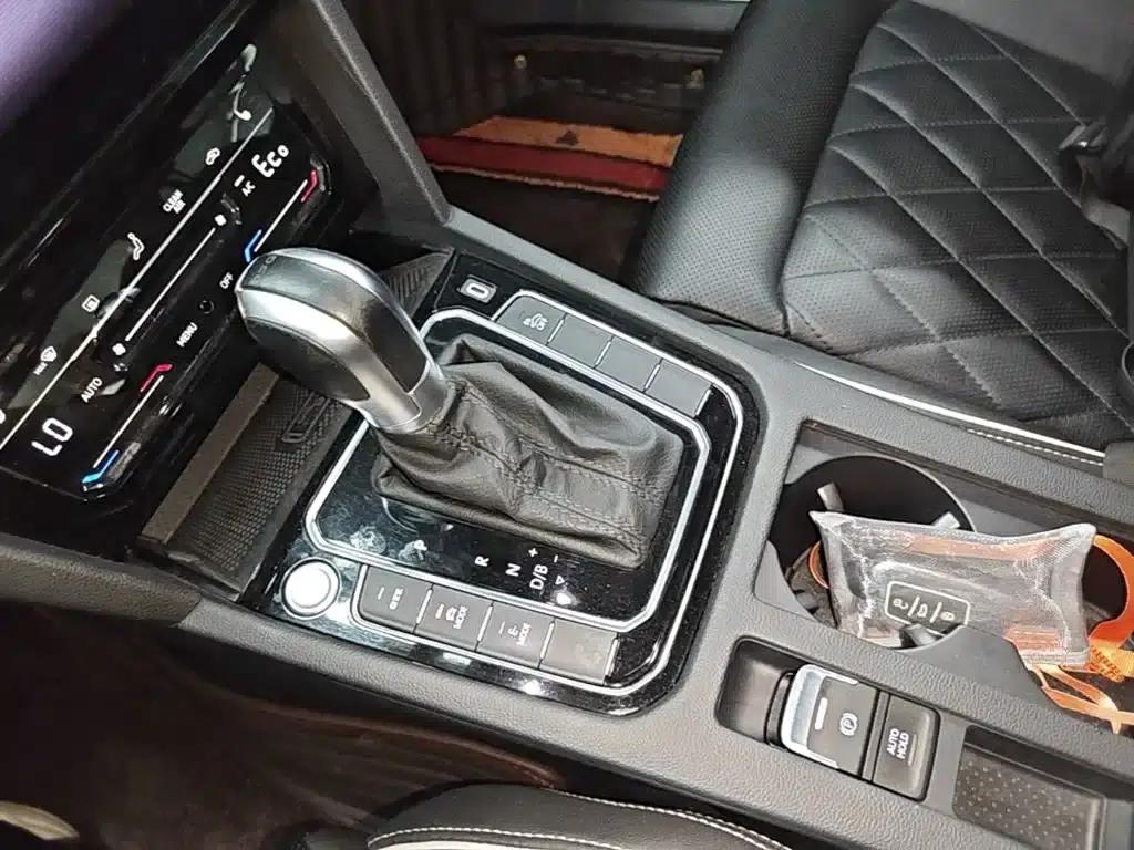 2022 Volkswagen Passat PHEV GTE Luxury Edition — миниатюра 14