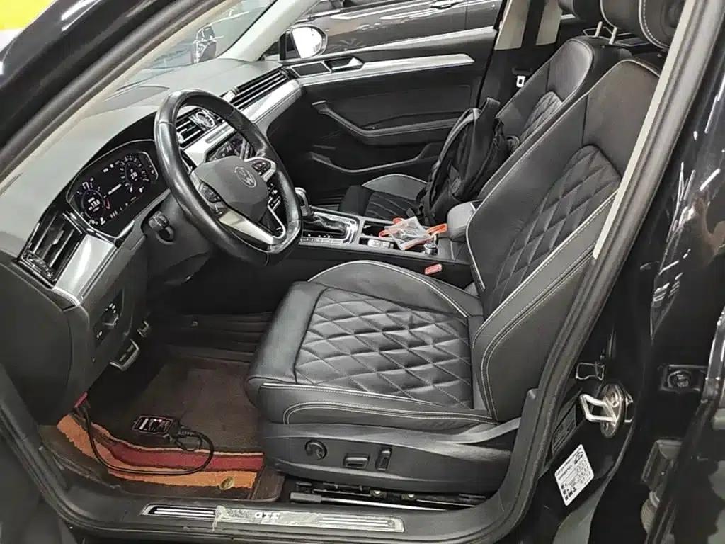 2022 Volkswagen Passat PHEV GTE Luxury Edition — миниатюра 15