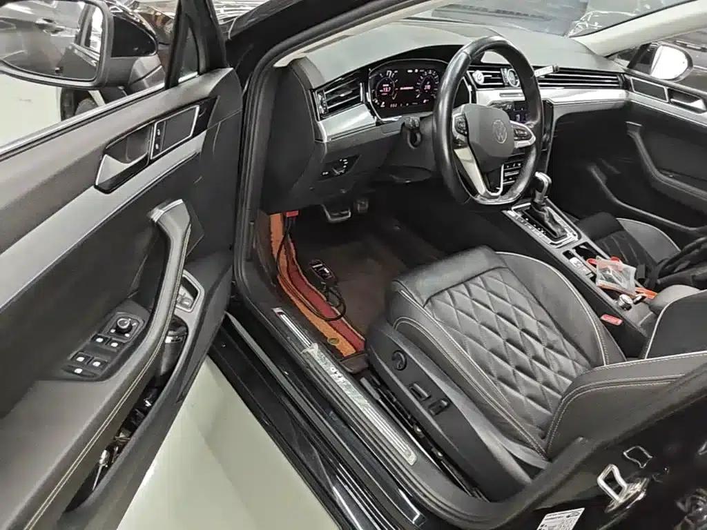 2022 Volkswagen Passat PHEV GTE Luxury Edition — миниатюра 16