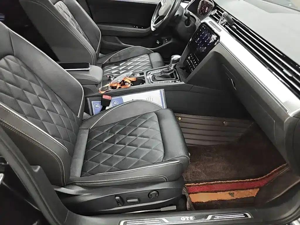2022 Volkswagen Passat PHEV GTE Luxury Edition — миниатюра 25
