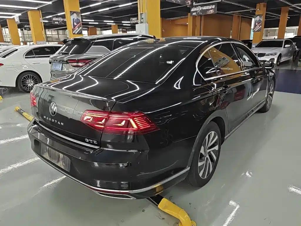 2022 Volkswagen Passat PHEV GTE Luxury Edition — миниатюра 7