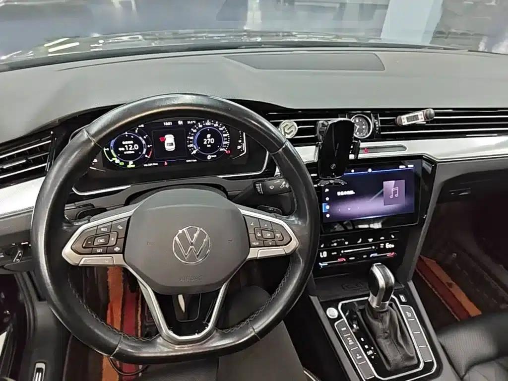 2022 Volkswagen Passat PHEV GTE Luxury Edition — миниатюра 10