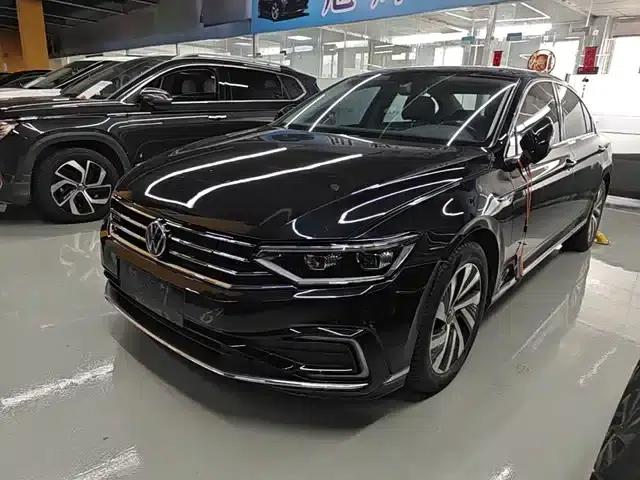 2022 Volkswagen Passat PHEV GTE Luxury Edition