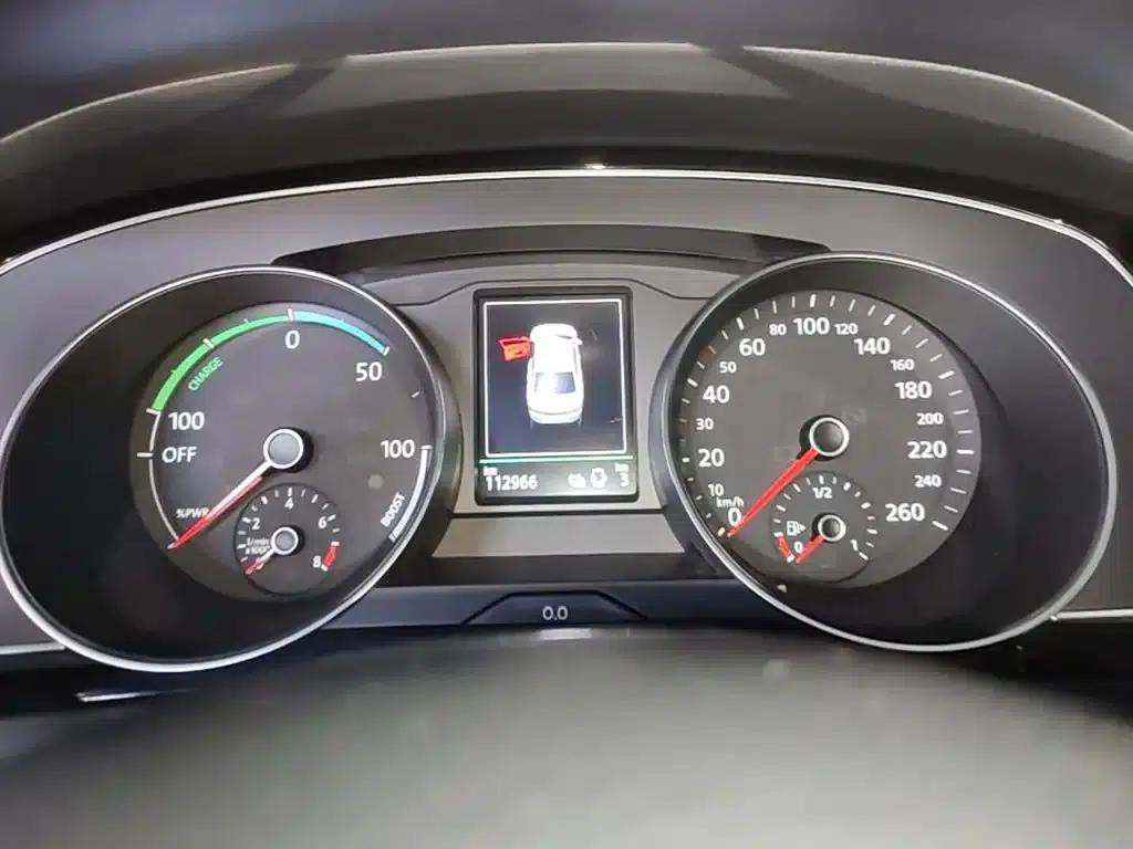 2020 Volkswagen Passat PHEV GTE Premium — миниатюра 12