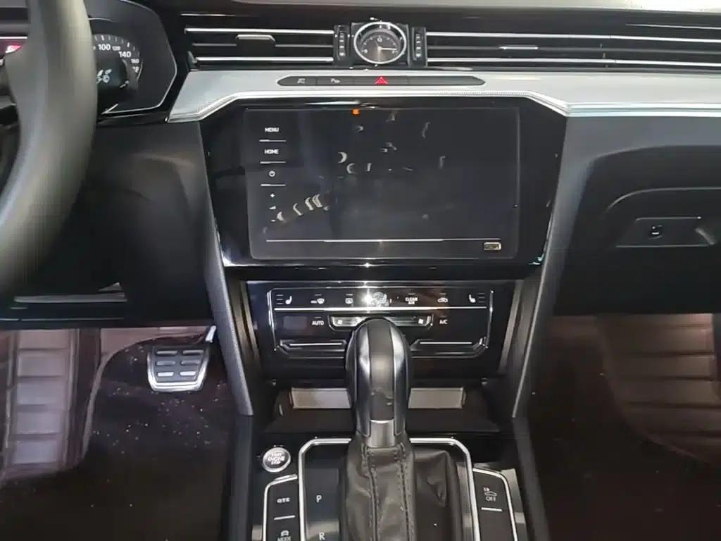 2020 Volkswagen Passat PHEV GTE Premium — миниатюра 13