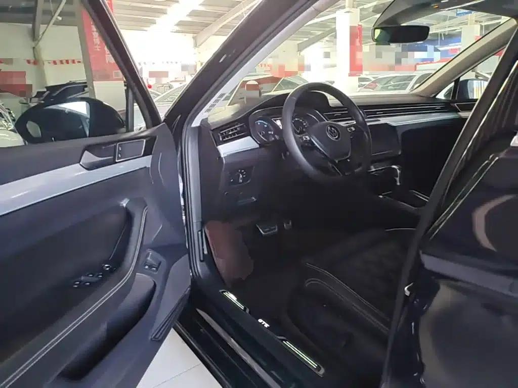 2020 Volkswagen Passat PHEV GTE Premium — миниатюра 16