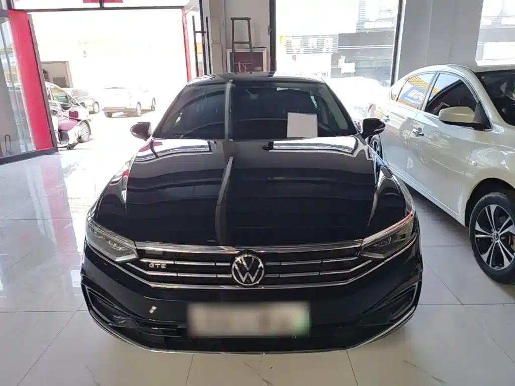 2020 Volkswagen Passat PHEV GTE Premium — миниатюра 3
