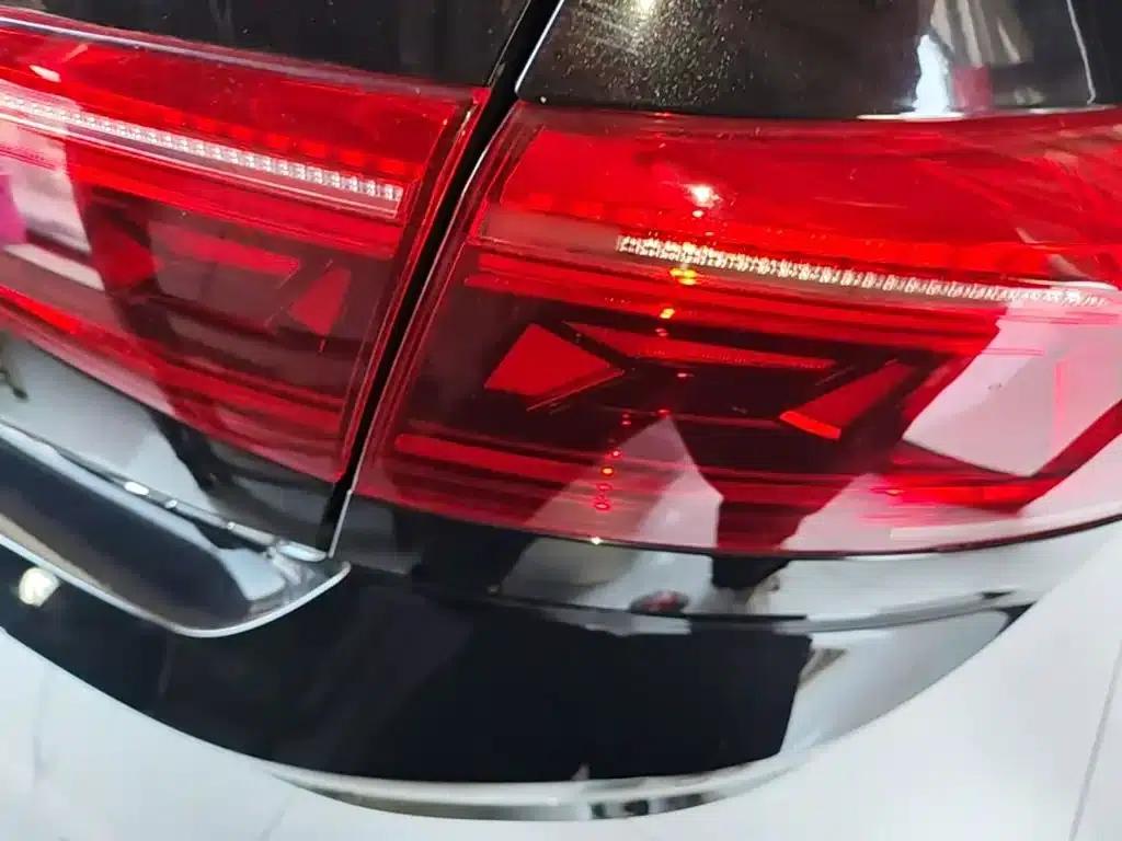 2020 Volkswagen Passat PHEV GTE Premium — миниатюра 8