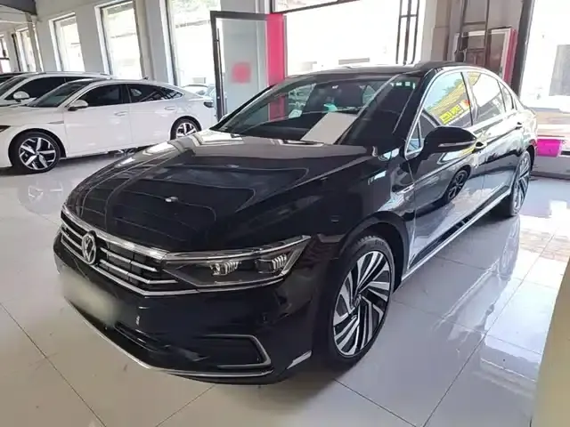 2020 Volkswagen Passat PHEV GTE Premium