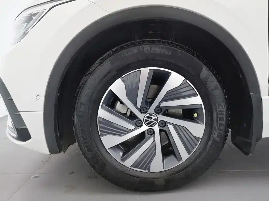 Tiguan L Plug-in Hybrid 2023 430PHEV Plug-in Hybrid Flagship Edition — миниатюра 17