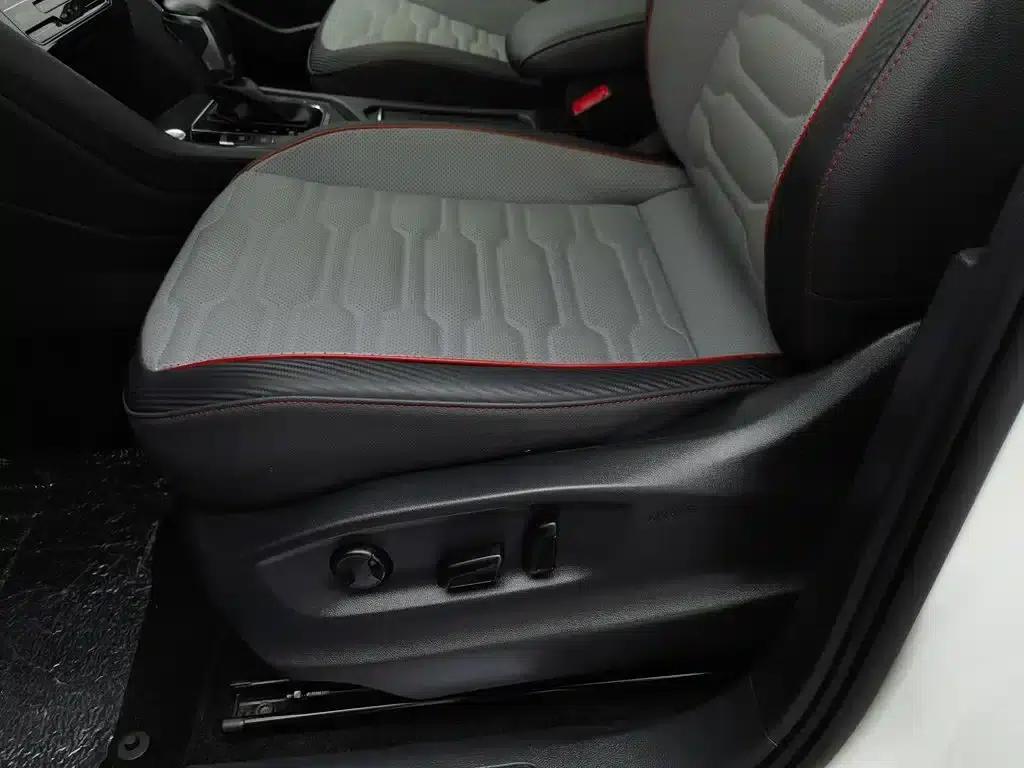 Tiguan L Plug-in Hybrid 2023 430PHEV Plug-in Hybrid Flagship Edition — миниатюра 20