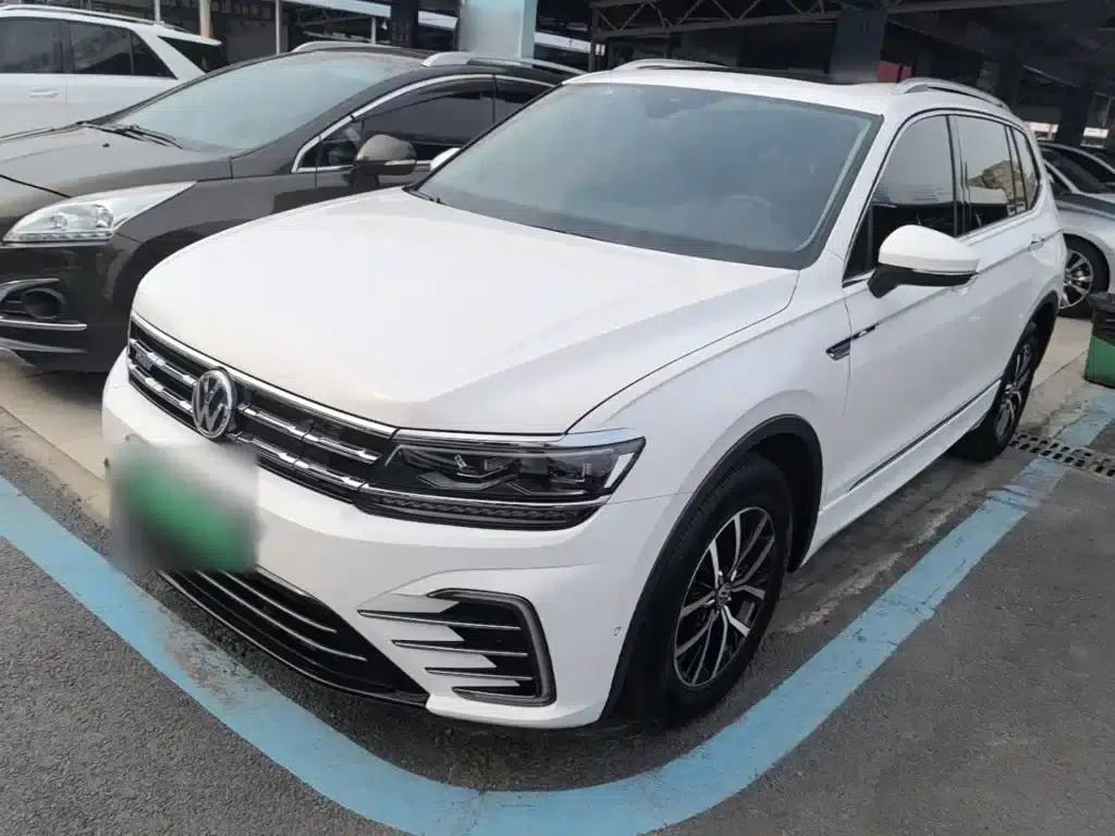 Tiguan L Plug-in Hybrid 2019 430PHEV Hybrid Flagship Edition — миниатюра 1
