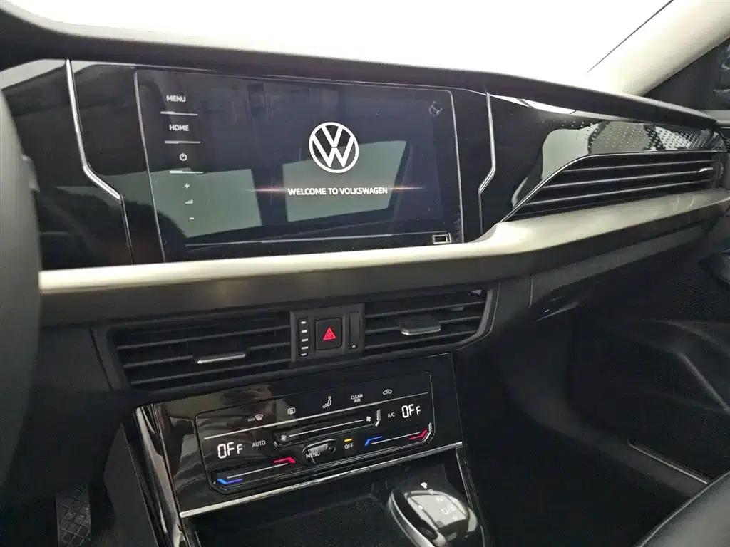 2022 Volkswagen Passat Plug-in Hybrid 430PHEV Hybrid Business Edition — миниатюра 11