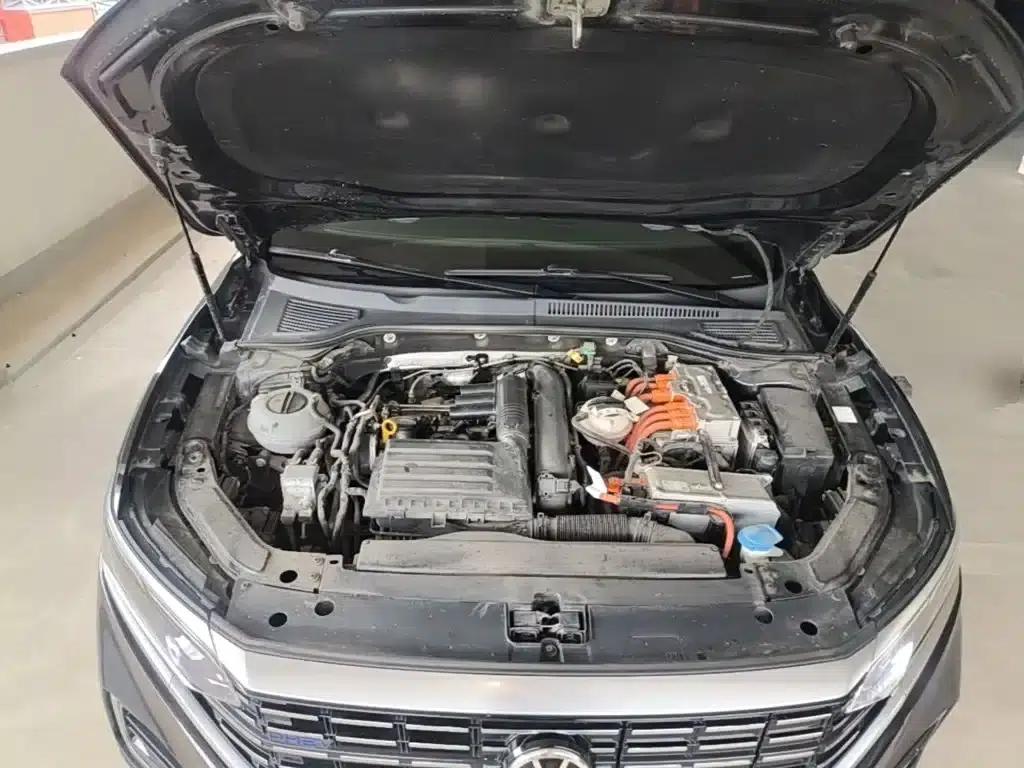 2023 Volkswagen Passat Plug-in Hybrid 430PHEV Hybrid Luxury Edition — миниатюра 20