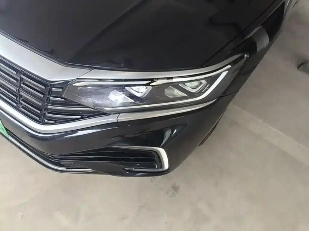 2023 Volkswagen Passat Plug-in Hybrid 430PHEV Hybrid Luxury Edition — миниатюра 24