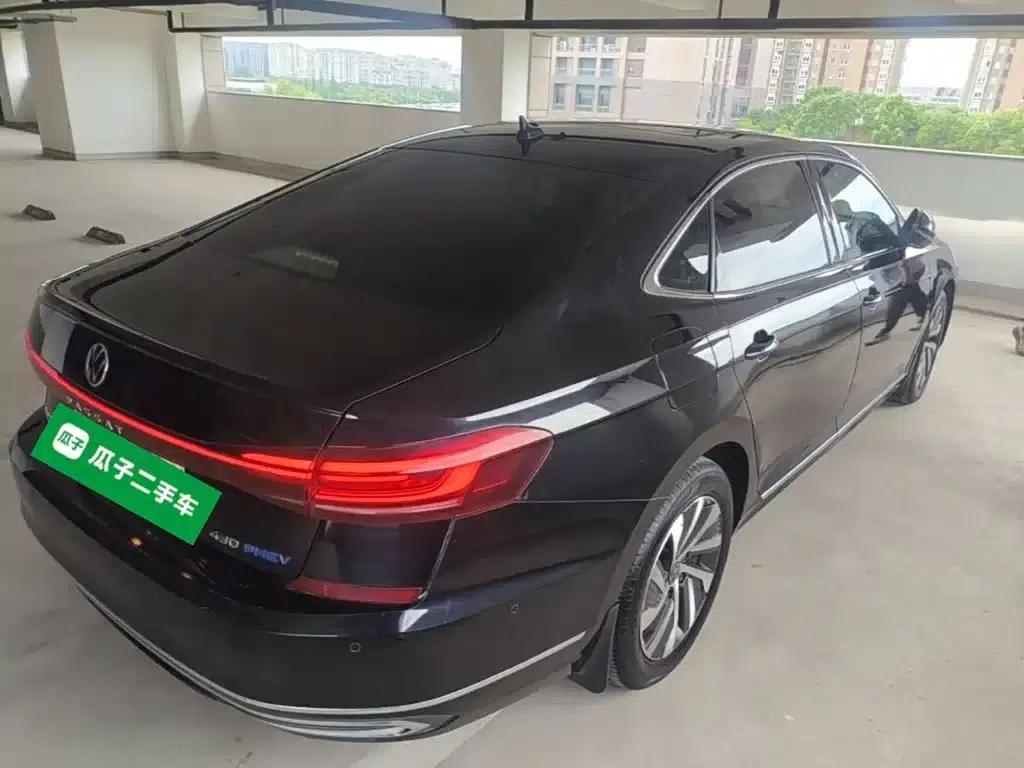 2023 Volkswagen Passat Plug-in Hybrid 430PHEV Hybrid Luxury Edition — миниатюра 7