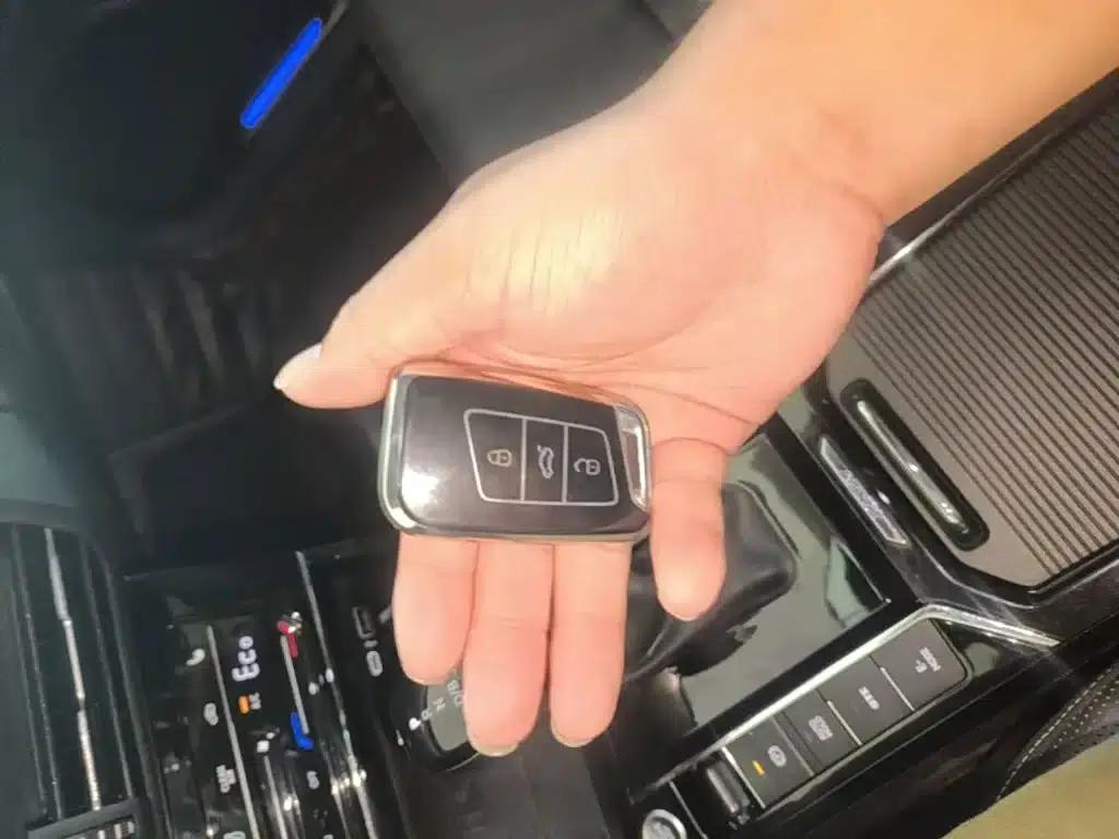 2023 Volkswagen Passat Plug-in Hybrid 430PHEV Hybrid Luxury Edition — миниатюра 9