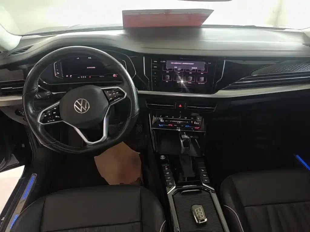2023 Volkswagen Passat Plug-in Hybrid 430PHEV Hybrid Luxury Edition — миниатюра 10