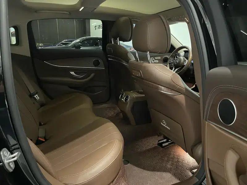 Mercedes-Benz E-Class 2020 Facelift E 300 L Fashion Model — миниатюра 12