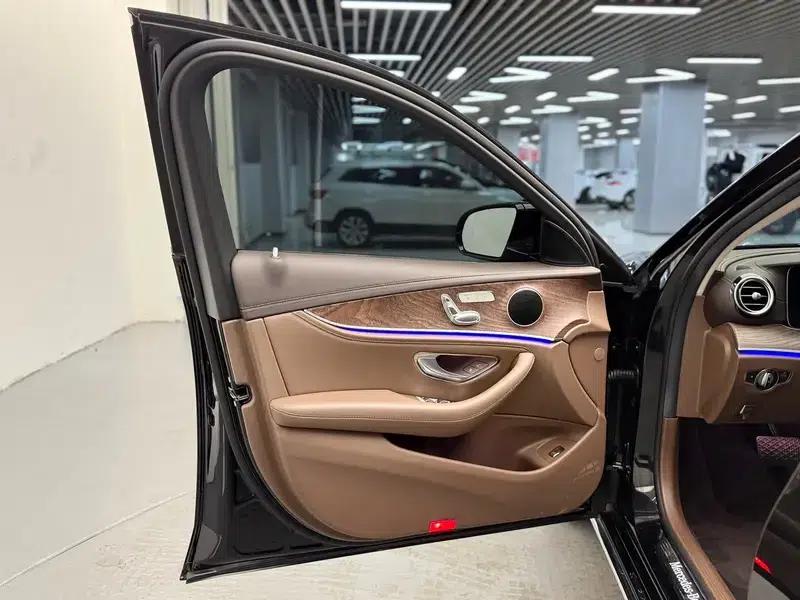 2023 Mercedes-Benz E-Class E 260 L 4MATIC Sedan — миниатюра 18