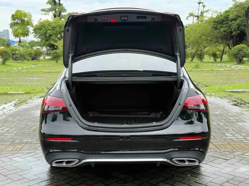 Mercedes-Benz E-Class 2021 Facelift E 300 L Luxury Sedan — миниатюра 27