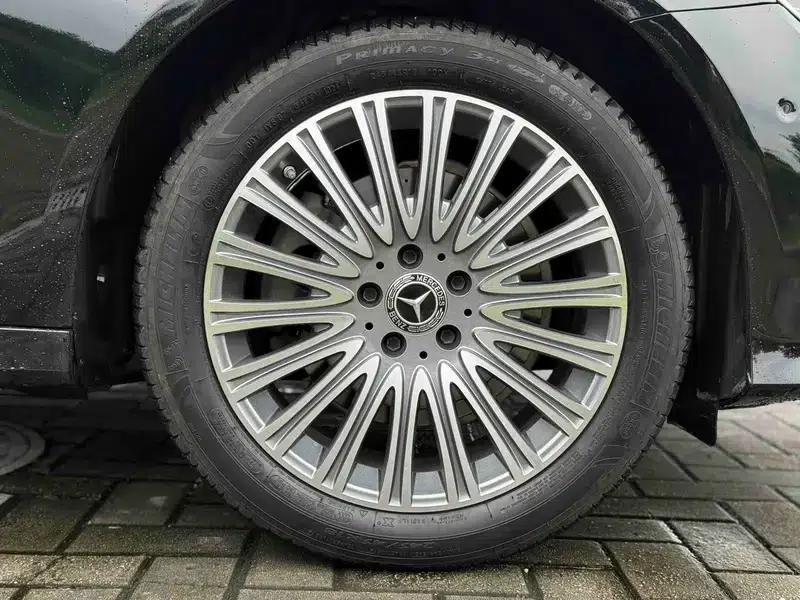 Mercedes-Benz E-Class 2021 Facelift E 300 L Luxury Sedan — миниатюра 9