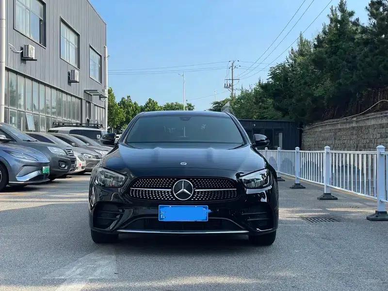 2023 Mercedes-Benz E-Class E 260 L Sport Sedan — миниатюра 2