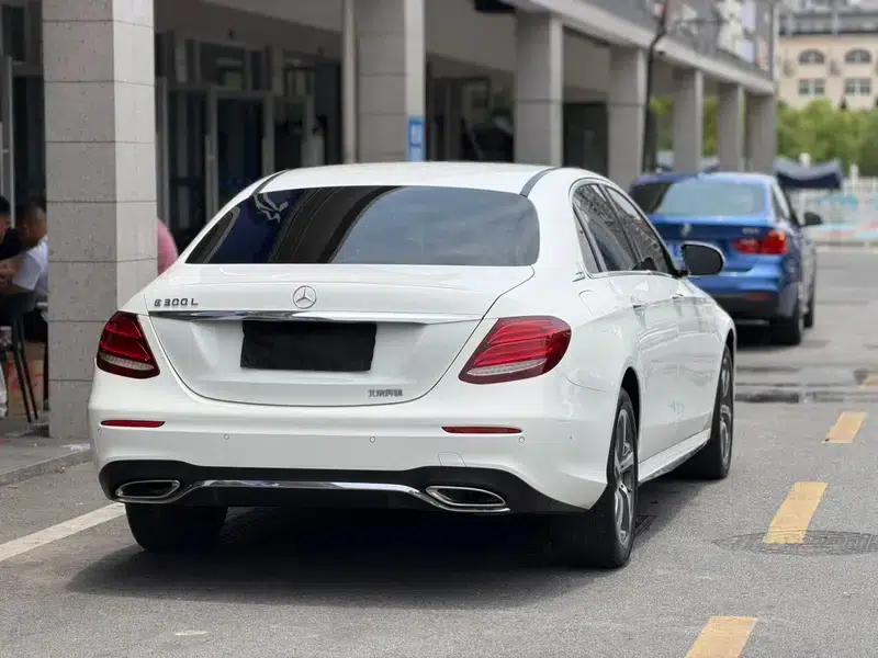 Mercedes-Benz E-Class 2017 E 300 L Sport Style — миниатюра 9