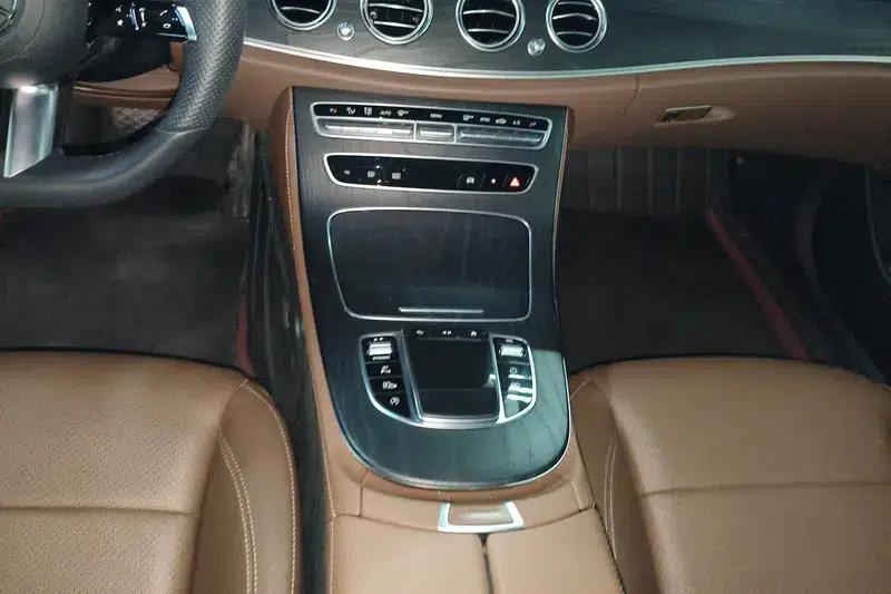 Mercedes-Benz E-Class 2022 E 300 L Luxury Sport Sedan — миниатюра 9