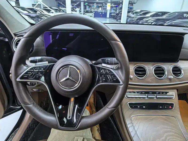 Mercedes-Benz E-Class 2021 E 300 L Fashion Sedan — миниатюра 16