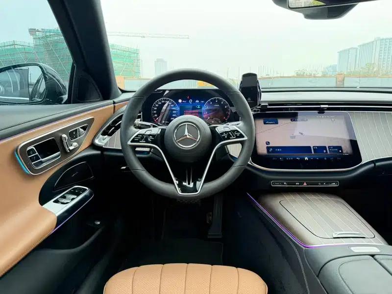 Mercedes-Benz E-Class 2024 E 300 L Fashion Sedan — миниатюра 17