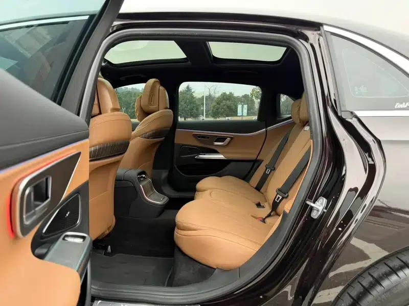 Mercedes-Benz E-Class 2024 E 300 L Fashion Sedan — миниатюра 20