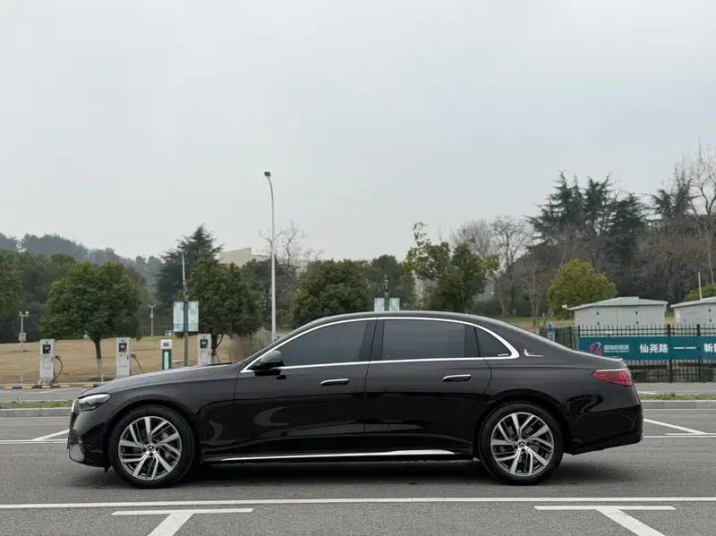 Mercedes-Benz E-Class 2024 E 300 L Fashion Sedan — миниатюра 4