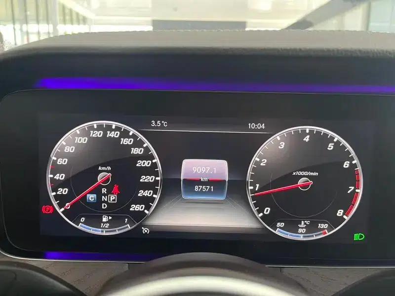 Mercedes-Benz E-Class 2020 E 300 L Fashion Edition — миниатюра 13
