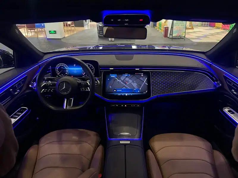 Mercedes-Benz E-Class 2024 E 300 L Fashion Sport Sedan — миниатюра 11