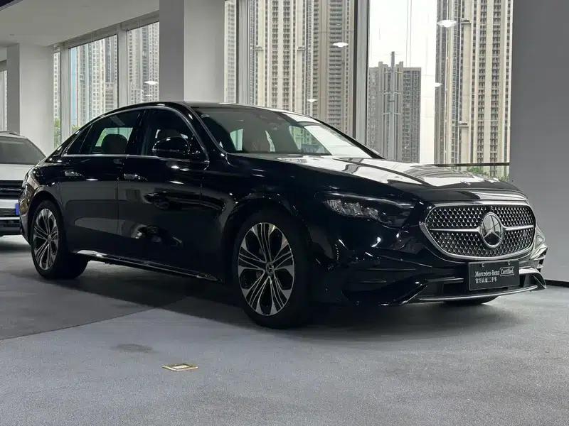 Mercedes-Benz E-Class 2024 E 300 L Fashion Sport Sedan — миниатюра 3