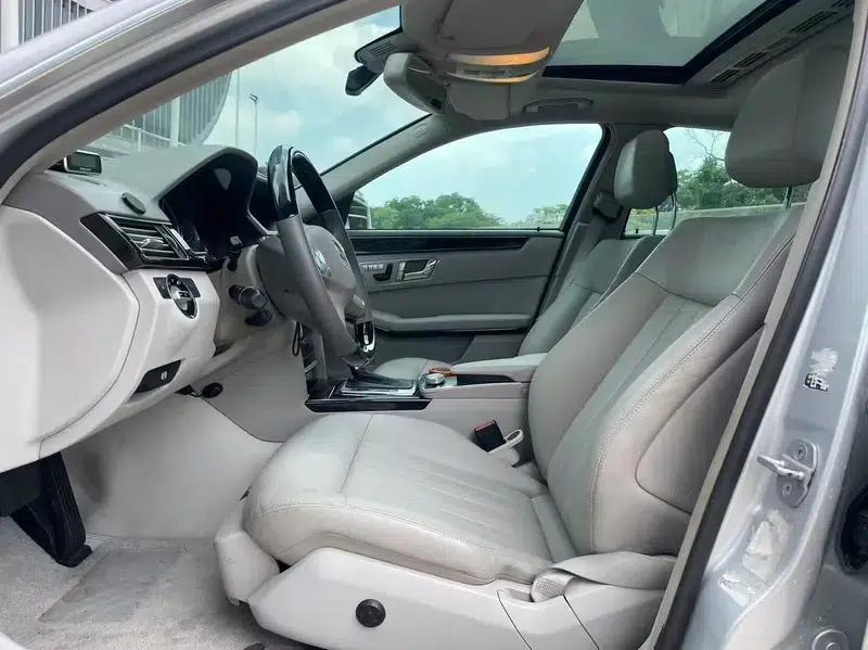Mercedes-Benz E-Class (Imported) 2010 E 200 CGI Elegance — миниатюра 7