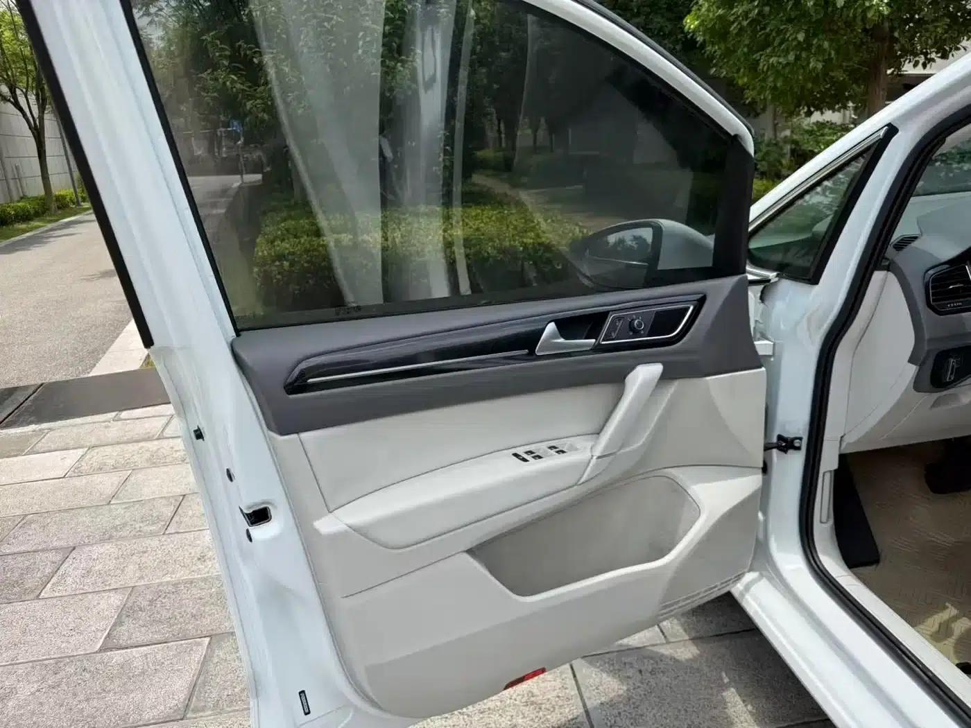 Golf Sportsvan 2019 280TSI Automatic Curiosity Edition (China VI Emission Standard) — миниатюра 15