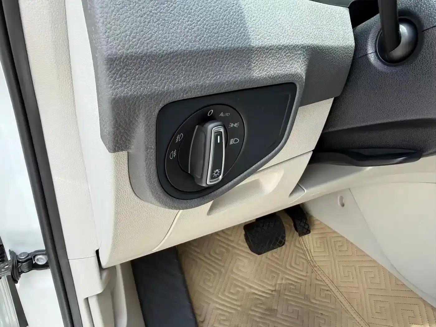 Golf Sportsvan 2019 280TSI Automatic Curiosity Edition (China VI Emission Standard) — миниатюра 18