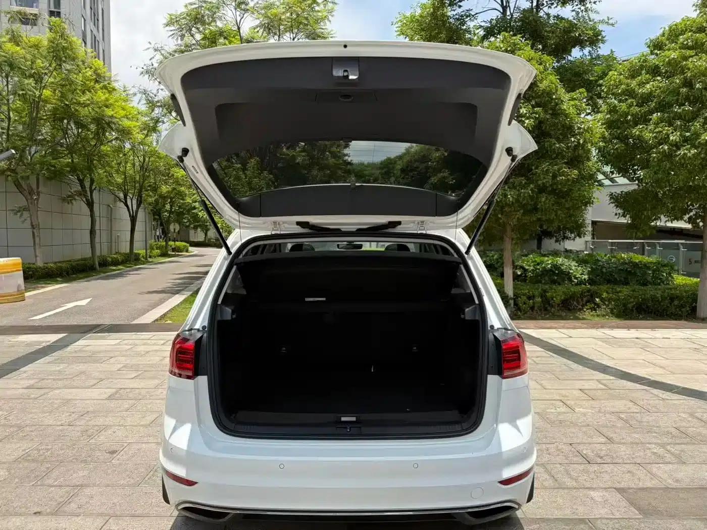 Golf Sportsvan 2019 280TSI Automatic Curiosity Edition (China VI Emission Standard) — миниатюра 28