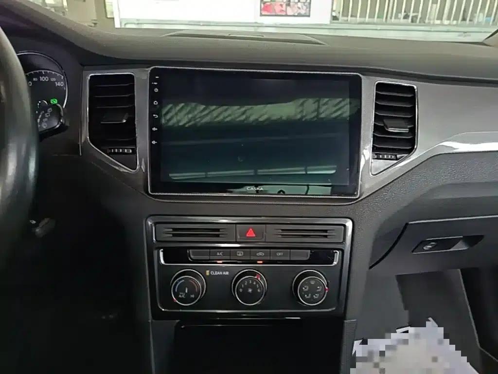 Golf Sportsvan 2016 230TSI Automatic Entry-Level Model — миниатюра 13