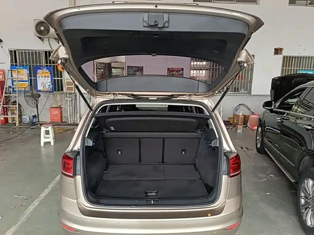 Golf Sportsvan 2016 230TSI Automatic Entry-Level Model — миниатюра 19